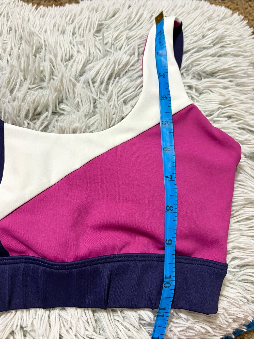 Wilo Colorblock Sports Bra - Magenta, Navy & White Size XS - Picture 4 of 6